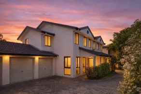 Hawks Nest Hideaway | Spa, BBQ, Bikes & Pool Table - Image 2