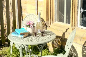 4 Crown Cottages - Image 3