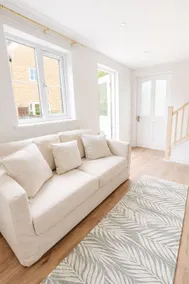 Modern Cotswolds Studio - Image 5