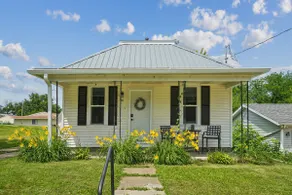 The Wapsi Snug | Cozy Retreat • Sleeps 6 - Image 2