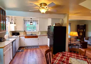 Secluded Farm House at Wisteria - Image 4