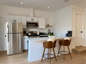 Peaceful Private Studio w/backyard near LAX & SoFi - Image 5