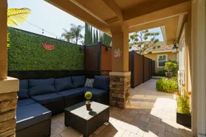 Hidden Garden Oasis Private Yard +Stylish Retreat” - Image 5