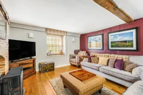 Stunning Yew Tree Cottage - Image 3