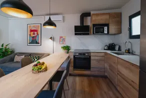 Bright, renovated apartment close to Camp Nou - Image 4