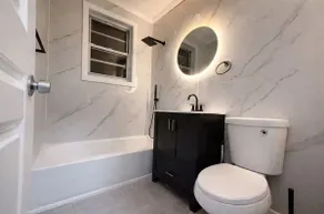 Private Room in Corona| Host Present | Shared Bath - Image 5