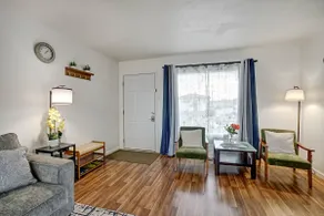A Warm & Welcoming Stay / Cozy Charm Retreat - Image 3