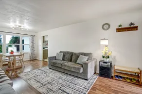 A Warm & Welcoming Stay / Cozy Charm Retreat - Image 4