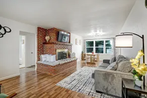 A Warm & Welcoming Stay / Cozy Charm Retreat - Image 2