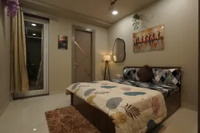 The Aurelian Enclave / 3BHK /Airport / Ott / Wi-fi - Image 2