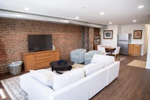 Lena's Loft • Self Check-In • Free Parking - Image 4