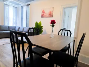 Modern 3 BR Near York - Sleeps 8 - Renovated - Image 3