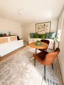 Cozy tiny apartment with seating area - Image 3
