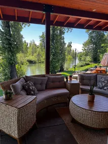 Peaceful Riverfront Cabin-10 mins to U of O - Image 2