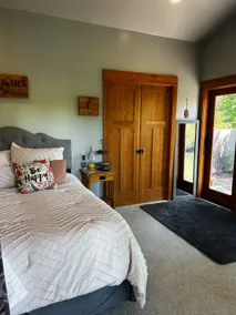 Peaceful Riverfront Cabin-10 mins to U of O - Image 4