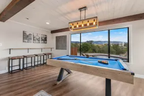 Spacious Private Modern Farmhouse: Pool & Views - Image 5