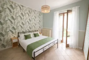 I Tre Fratelli in Arona – 4 bedrooms, garden, hot tub - Image 4