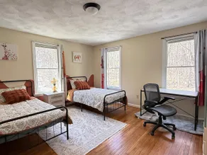 Sunny Cozy Inlaw 2BR APT Fits 4 Pet Ok - Image 4
