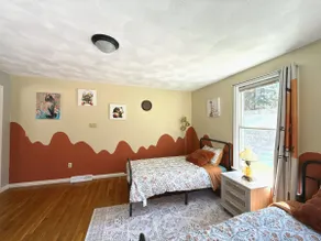 Sunny Cozy Inlaw 2BR APT Fits 4 Pet Ok - Image 2