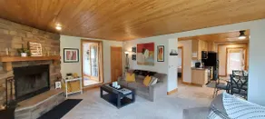 Hot Tub•Private Deck•Dog Friendly•Fenced BIG Yard! - Image 3