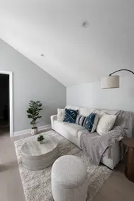 Modern 1BR Near EWR & Jersey Gardens Mall - Image 4