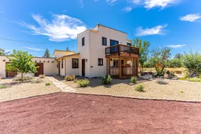 Smith Rock Retreat- Two Units in One Listing! - Image 3