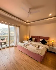 Là Glen 2-BHK Suite - Image 2