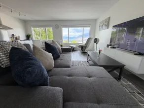 Home Near TRU AND Hospital with Scenic City Views - Image 2