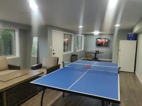 Modern 1400sqft 2BR Suite - AC - Image 4