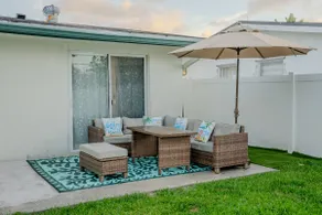 The Green House - Fully Renovated 3Bed 2Bath Home - Image 2