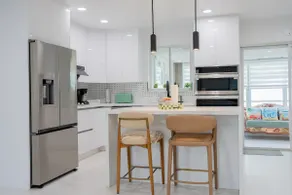 The Green House - Fully Renovated 3Bed 2Bath Home - Image 3