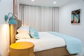 The Green House - Fully Renovated 3Bed 2Bath Home - Image 4