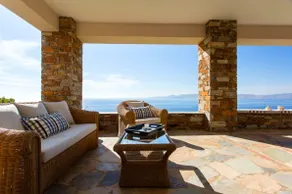 Oceanfront property in Greece with pool - Image 4