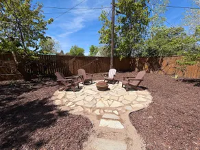 Center Street Bungalow - Image 4
