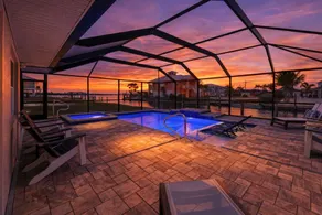 Saltwater Pool & Spa Villa on a Gulf-Access Canal - Image 2