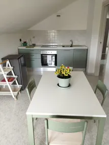 Dragonfly House – Accommodation in a semi-detached house - Image 3