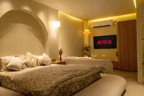 Mist n Meadows with Smart TV and XBOX - Image 2