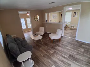 Charming Home Near Downtown Clifton - Image 2
