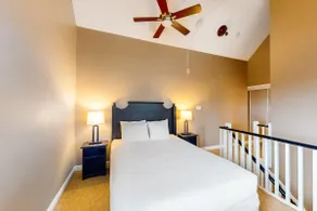 Studio Condo @ North Creek|Pool/Hot Tub/Crave TV - Image 3