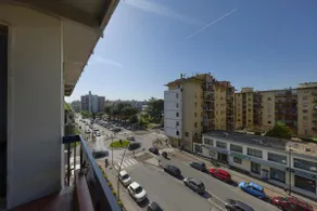 2 min Walk to Tram / 2 Bedrooms & 2 Bathrooms! - Image 5
