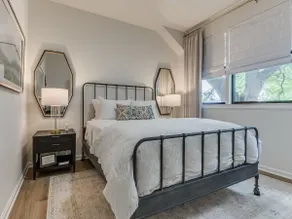 Benton LOFT Apartment. Sleeps 4. W-FI. Pets OK! - Image 4