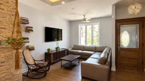 Large Family Home | Walk to U of C, Obama Center - Image 2