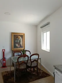 Airport Chalet - Image 5