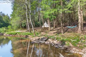 Riverside cabin w/stone pizza oven & hiking trails - Image 4