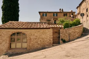Small independent stone loft, with garden - Image 5
