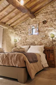 Small independent stone loft, with garden - Image 3