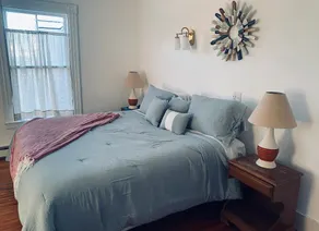 Historic comfortable in-town 1 bedroom apartment - Image 2