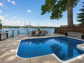 Romantic Waterfront View HotTub Theater Games Pool - Image 2