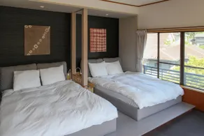 [Higashiyama Niwa] 3-minute drive to the outlet / Views of Mt. Fuji and Mt. Hakone / Free parking - Image 3