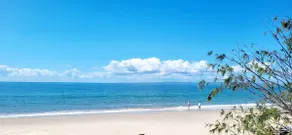 Family Beach Break: Cosy 2BR by the Waves - Image 2